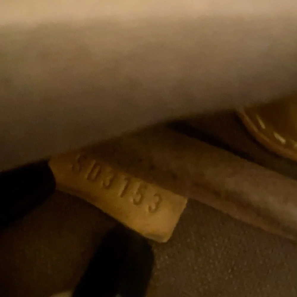 Brown and Gold Chain Shoulder Bag - Picture 5 of 11